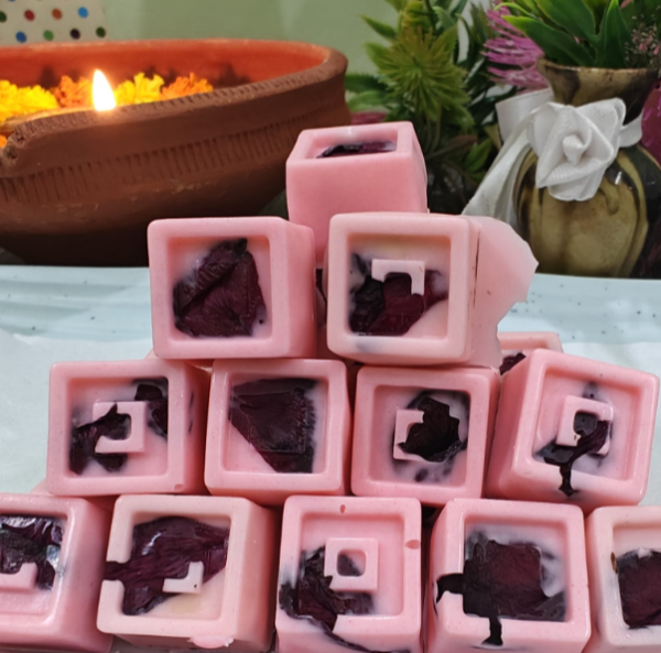 Cashew Rose Chocolate cubes